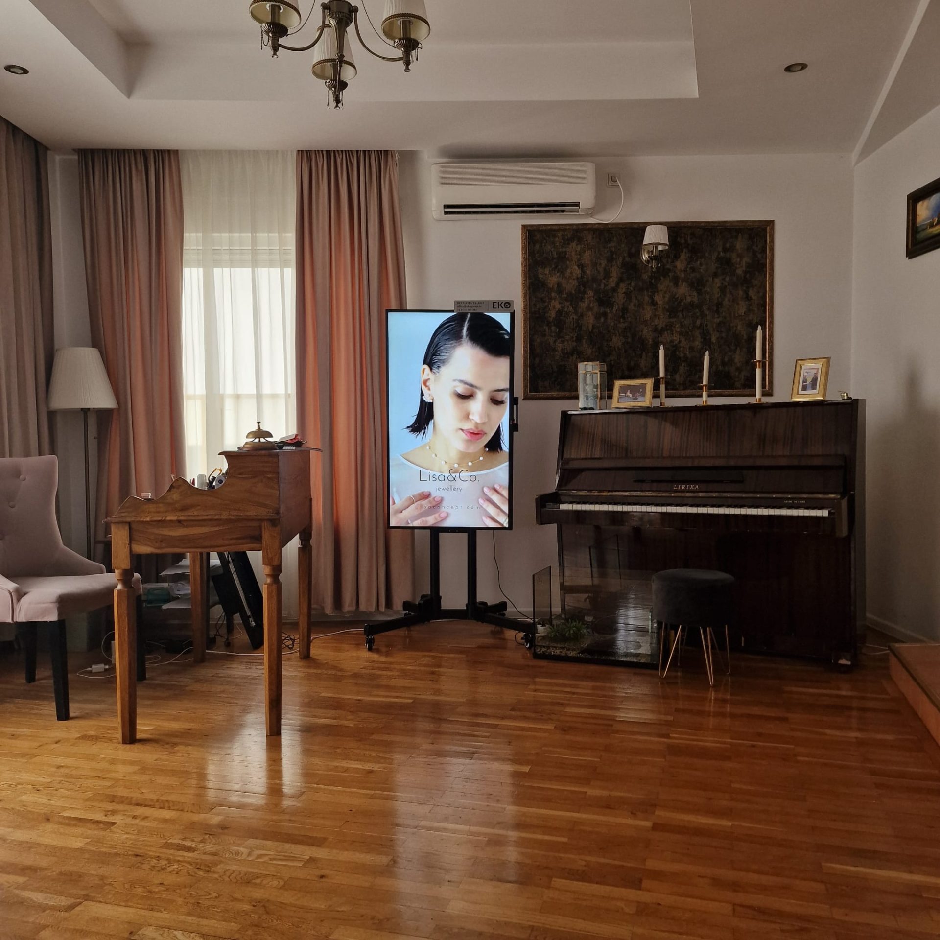 Reteaua-Digitala-Indoor-DOOH-BROTAC-Medical-Nordului-cartierul-Francez-1