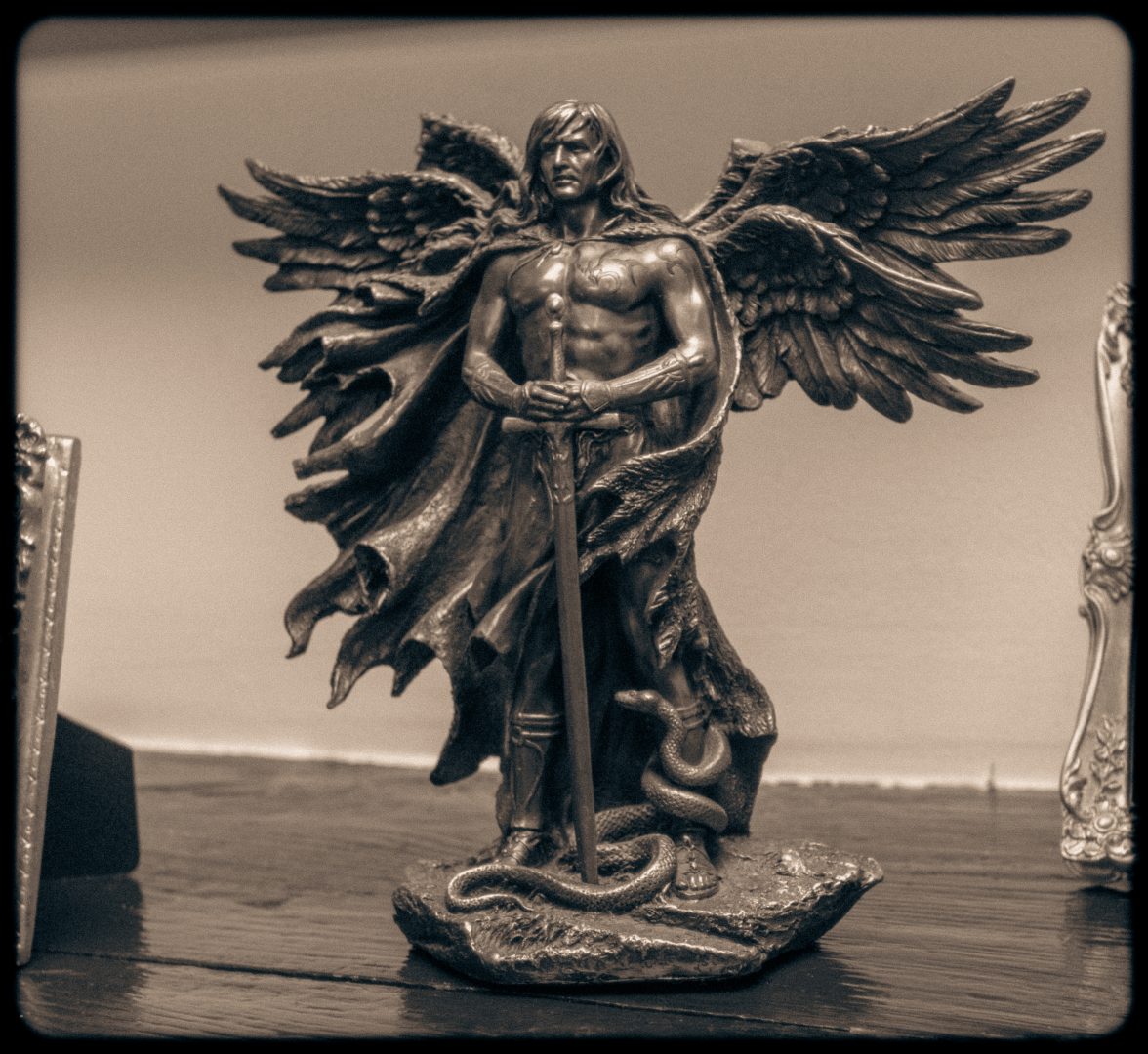 Art. History. Experience. – Descoperă camera secretă de poker privat în București